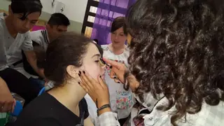 Detrás de escena de «Tras la pantalla»
