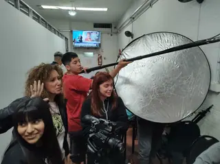 Detrás de escena de «"+" de una»